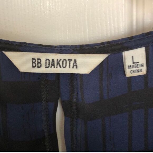 BB Dakota sold by ModCloth, Large - Picture 8 of 9